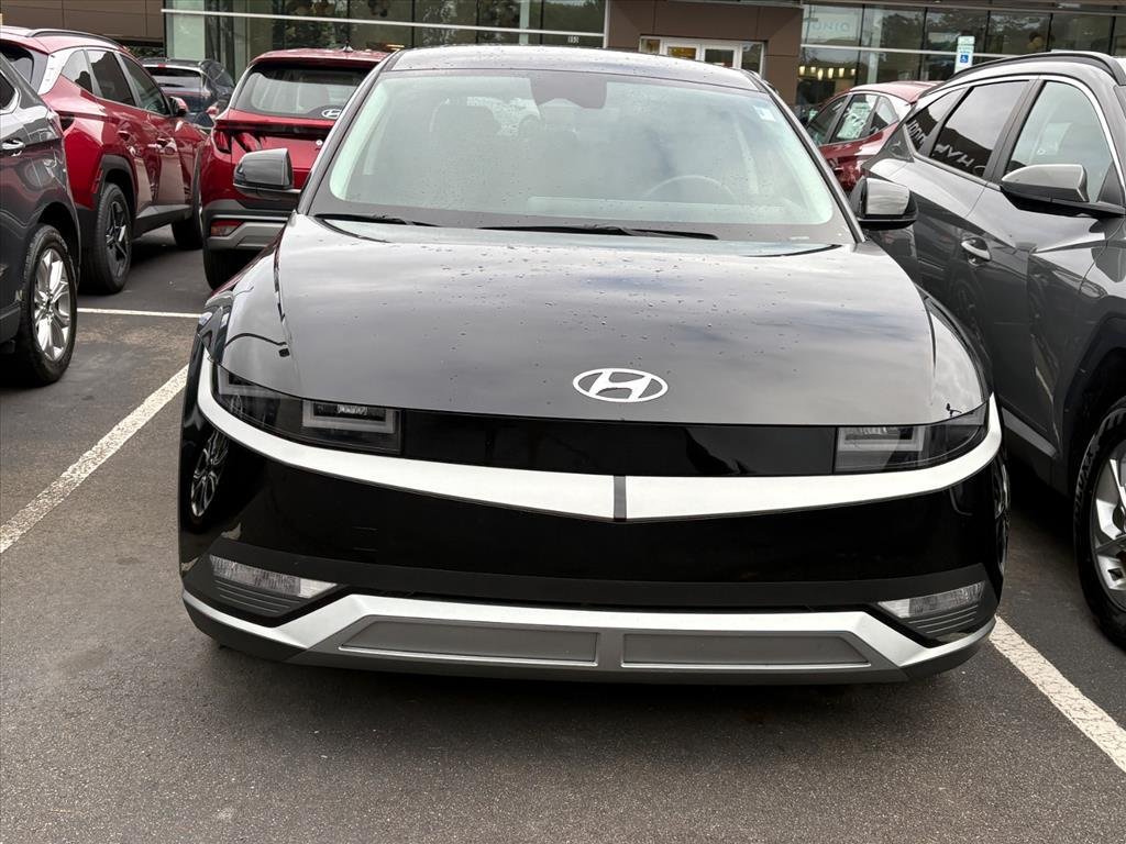 Certified 2024 Hyundai Ioniq 5 SE RWD image 2