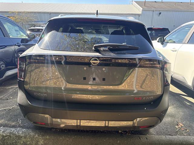 New 2025 Nissan Kicks SR w/ Illumination Package image 3