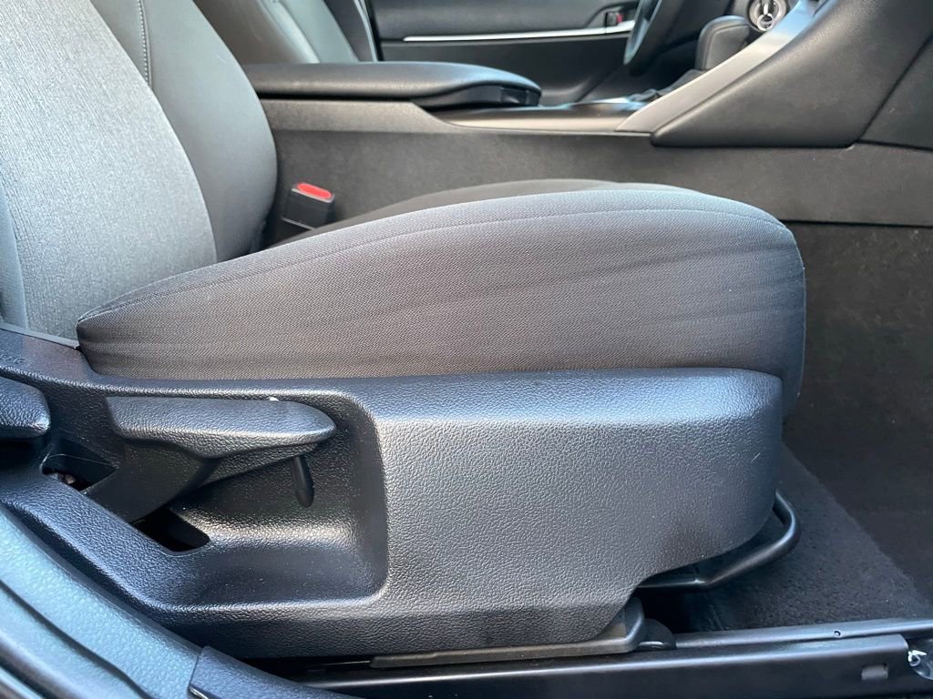 Used 2023 Toyota Camry LE image 29