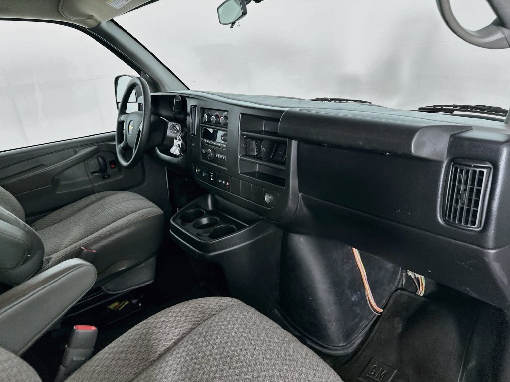 Used 2014 Chevrolet Express 2500 LT w/ LT Preferred Equipment Group RWD image 30