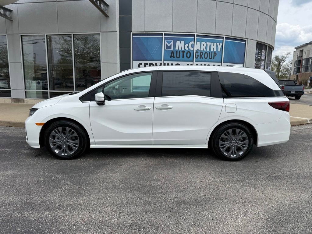 Used 2026 Honda Odyssey Touring image 9