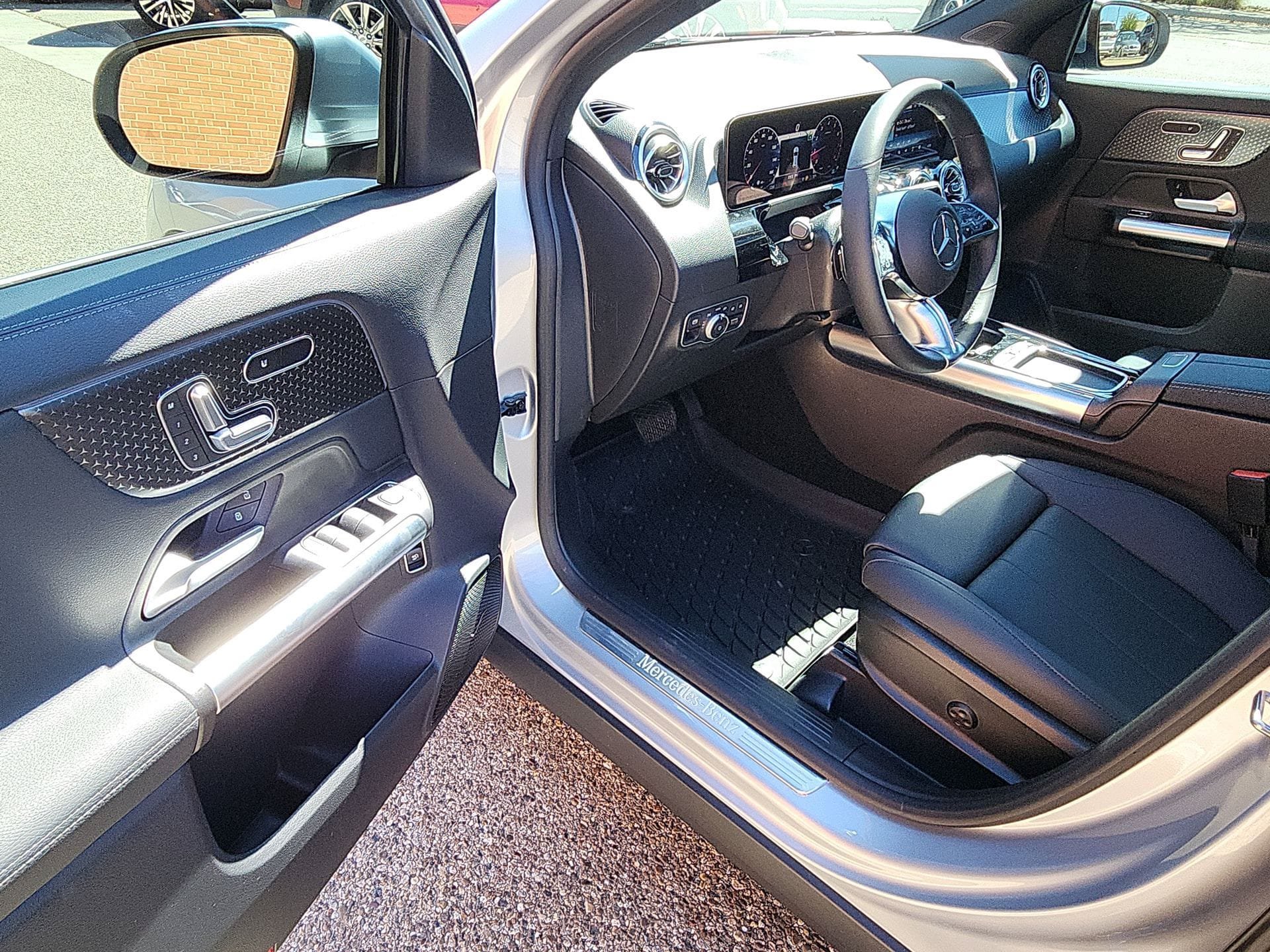 New 2025 Mercedes-Benz GLA 250 image 15