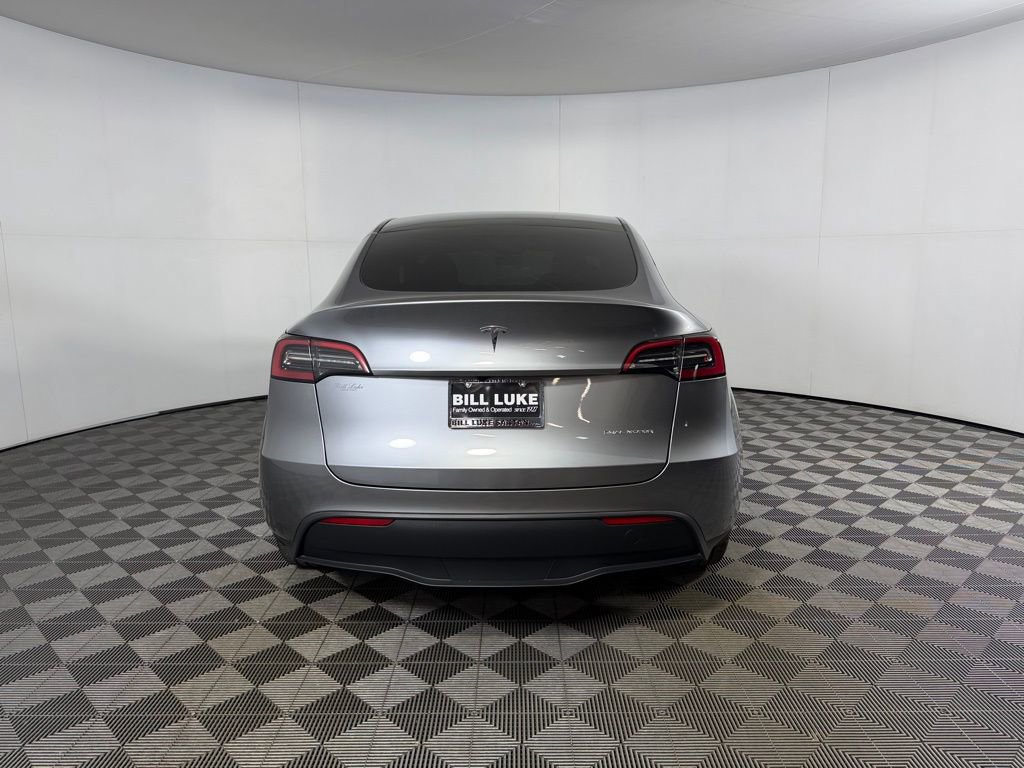Used 2024 Tesla Model Y Long Range image 8