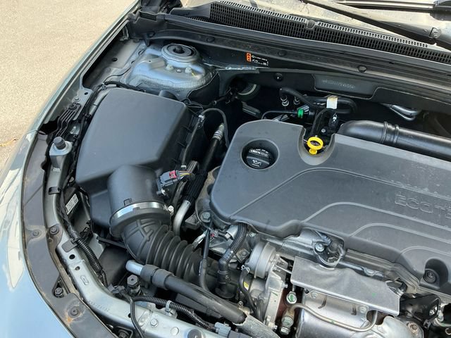 Used 2023 Chevrolet Malibu LT FWD image 19