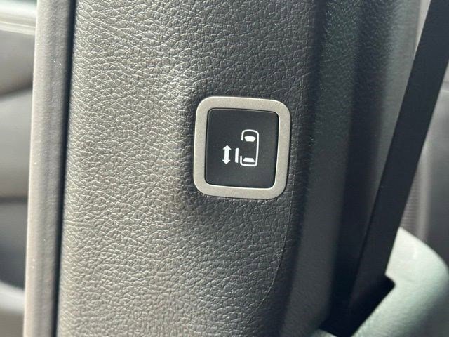 New 2026 Chrysler Pacifica Limited w/ S Appearance Package image 36