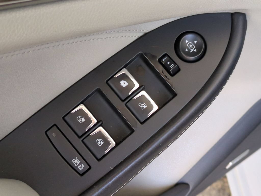 Used 2018 Cadillac CTS Luxury RWD image 26