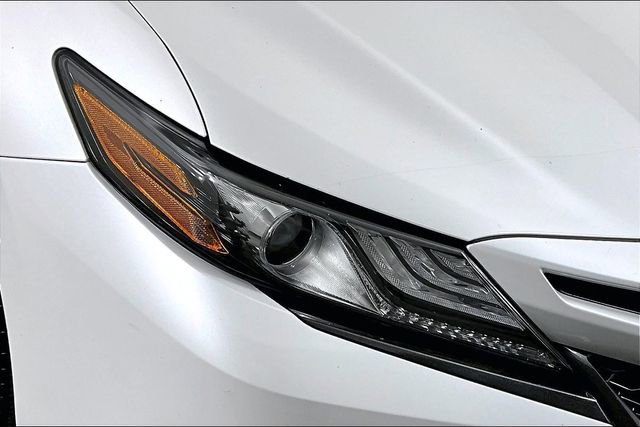 Used 2021 Toyota Camry XSE image 28