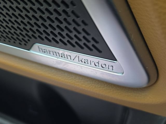 Used 2022 Kia Telluride SX w/ Towing Package FWD image 27