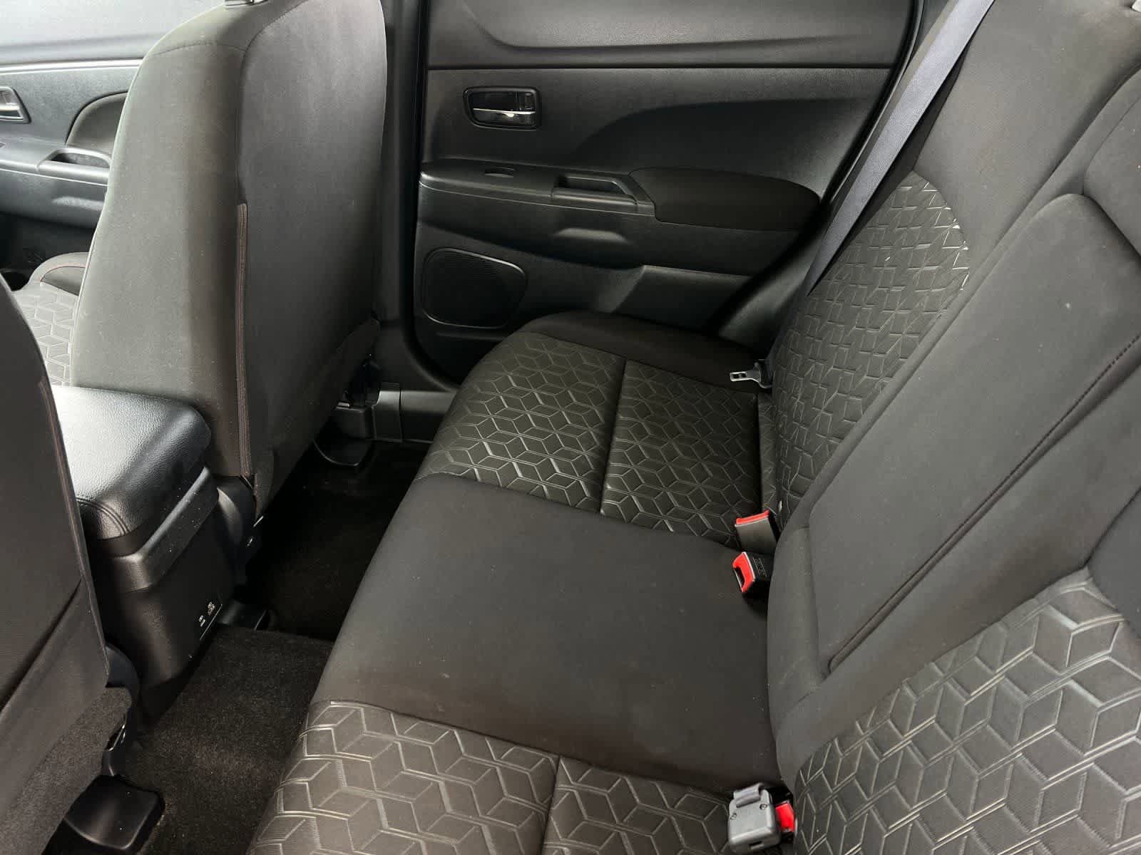 Used 2024 Mitsubishi Outlander Sport LE AWD/4WD image 5