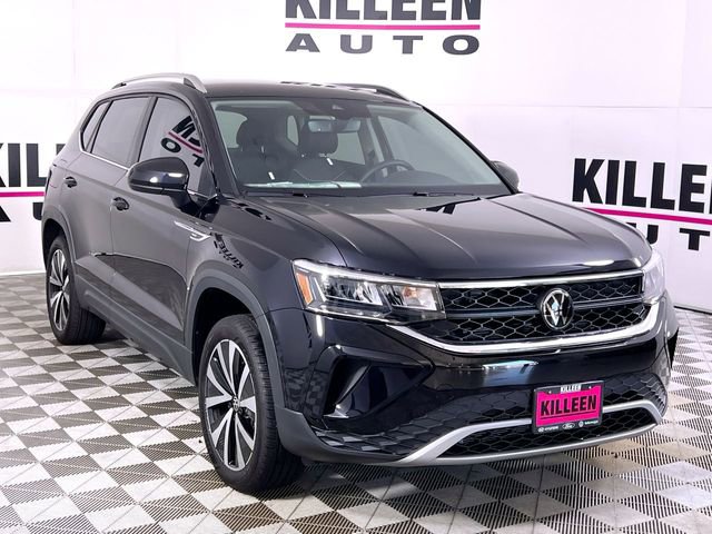 Used 2024 Volkswagen Taos SE image 9