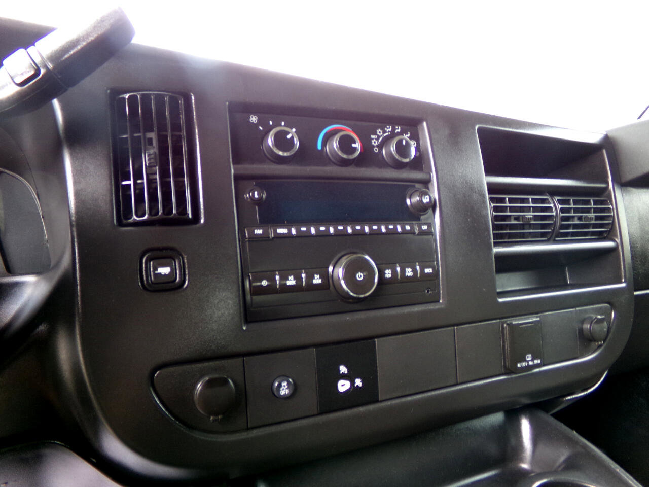 Used 2016 GMC Savana 2500 Extended image 17