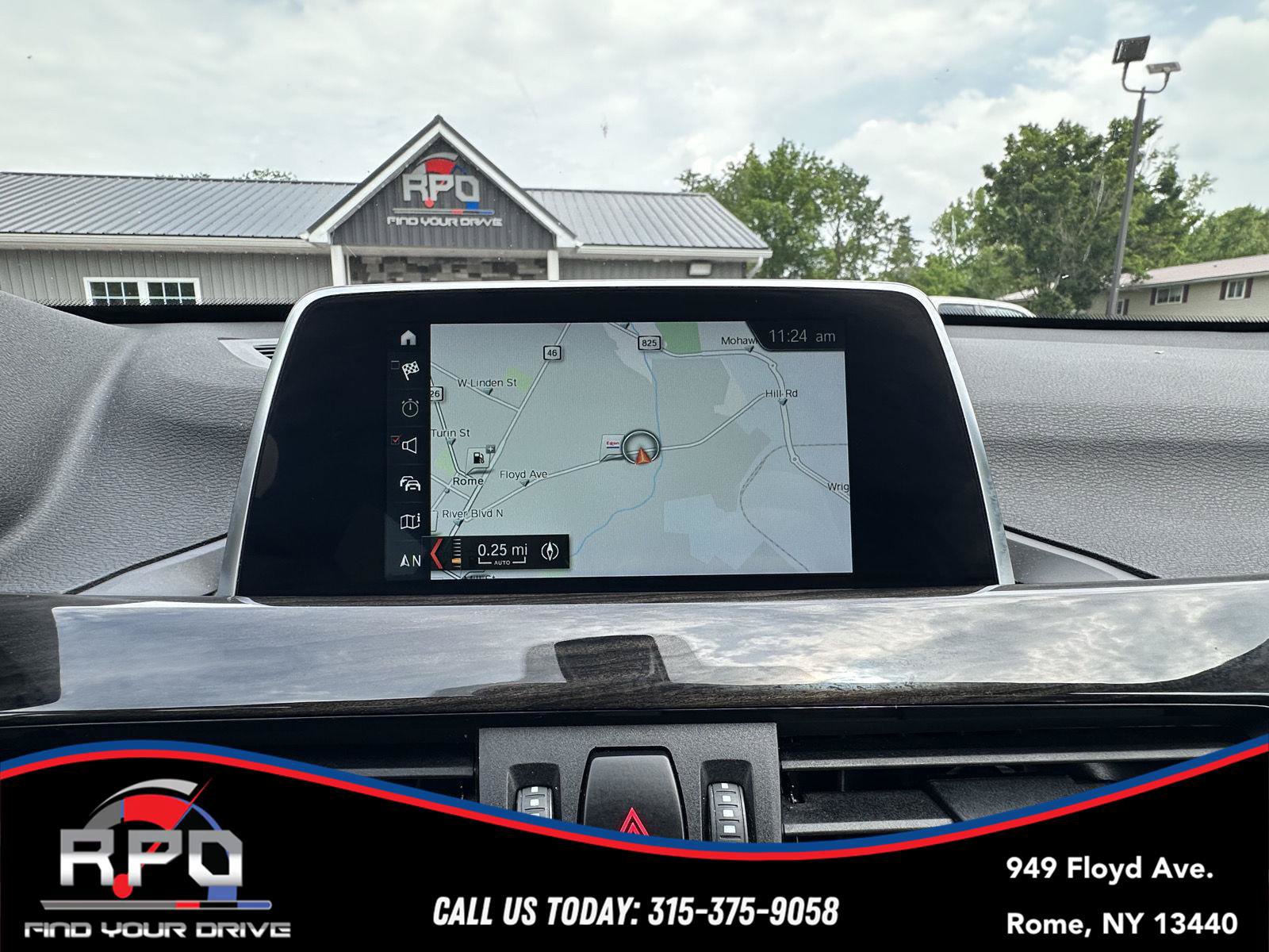 Used 2018 BMW X1 xDrive28i w/ Convenience Package AWD/4WD image 10
