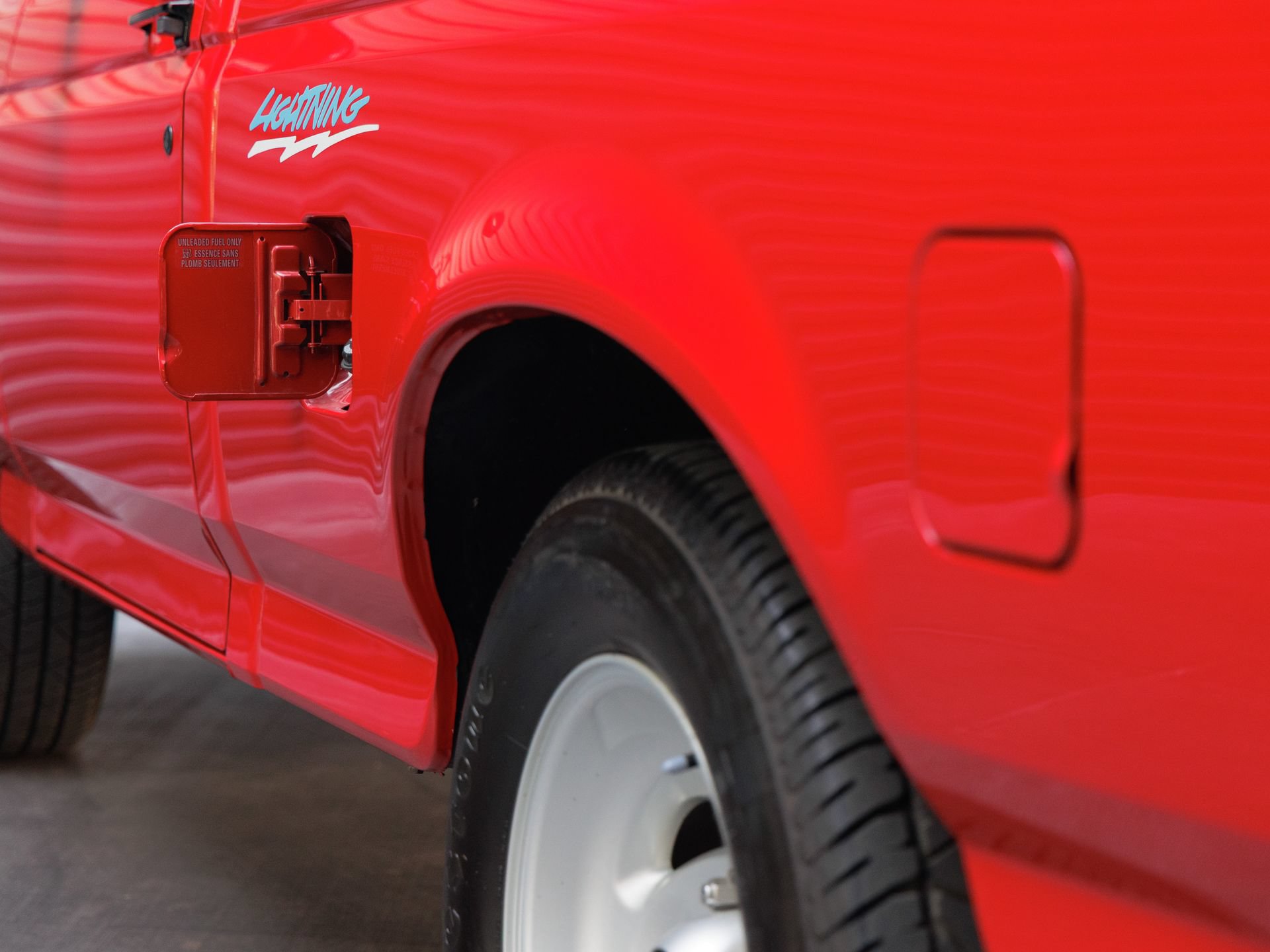 Used 1993 Ford F150 Lightning RWD image 27
