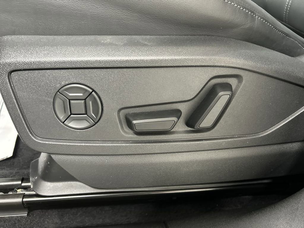 Used 2025 Audi Q5 Premium Plus w/ Premium Plus image 10