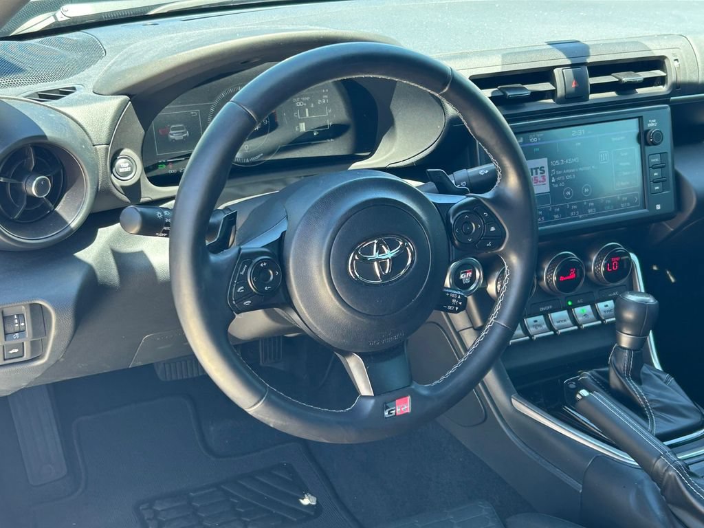 Used 2023 Toyota GR86 RWD image 31