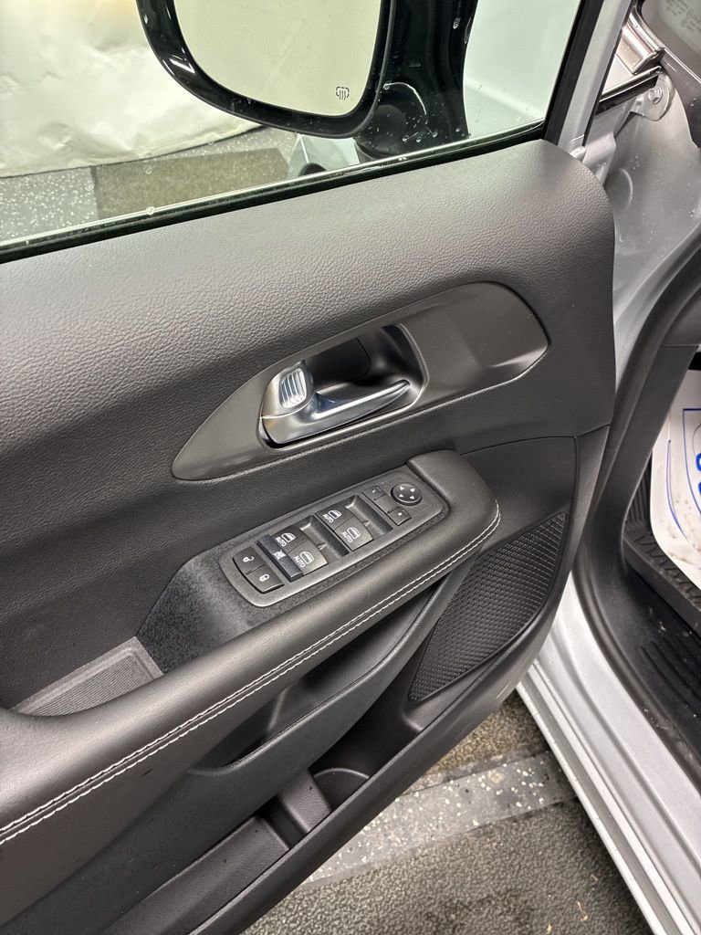 New 2026 Chrysler Voyager LX image 12