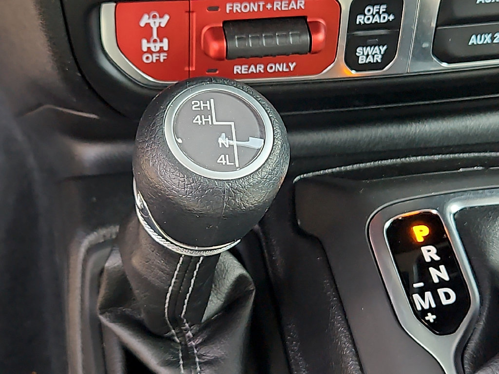 Used 2026 Jeep Wrangler Unlimited Rubicon AWD/4WD image 24