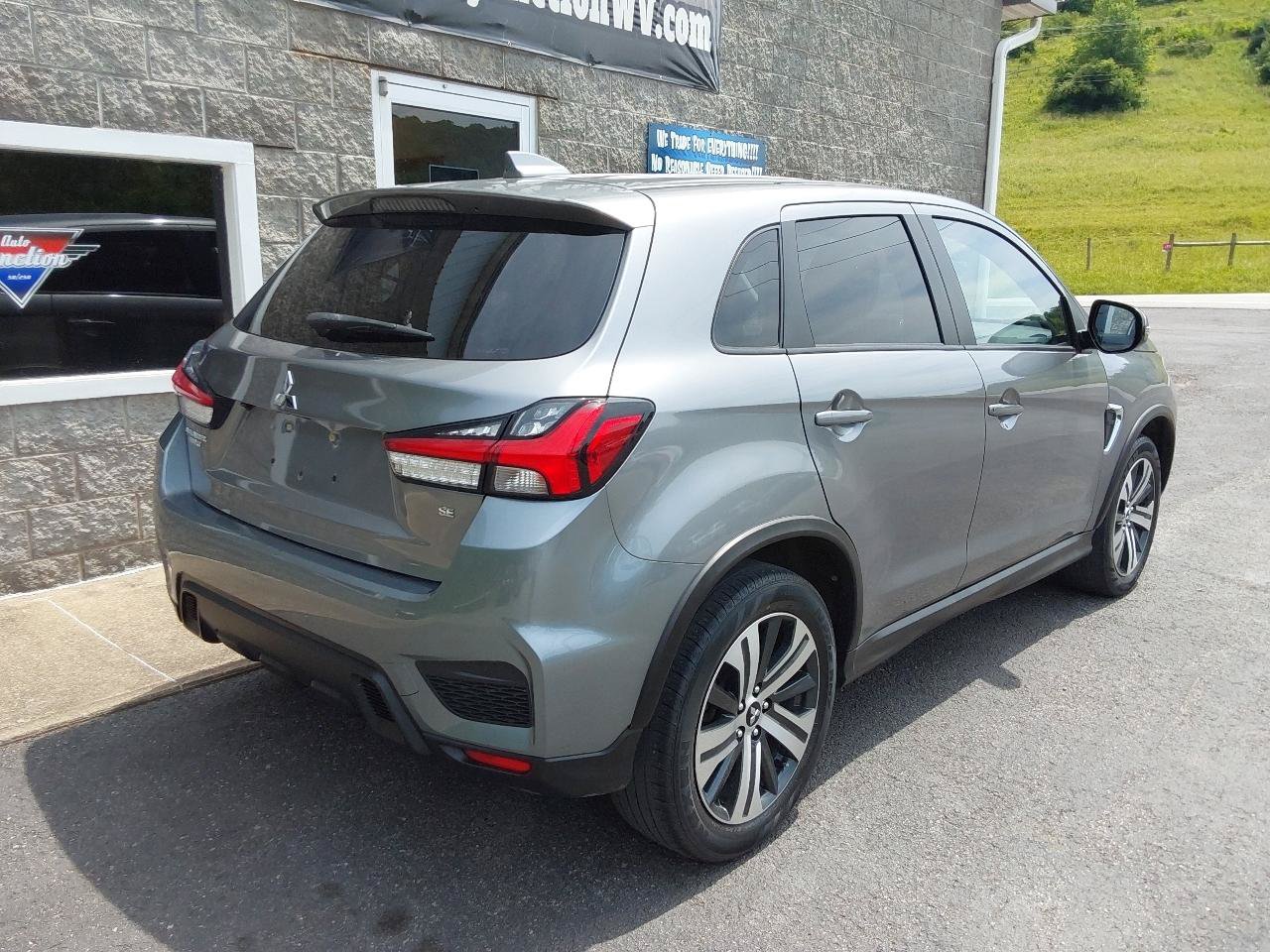 Used 2021 Mitsubishi Outlander Sport SE AWD/4WD image 3