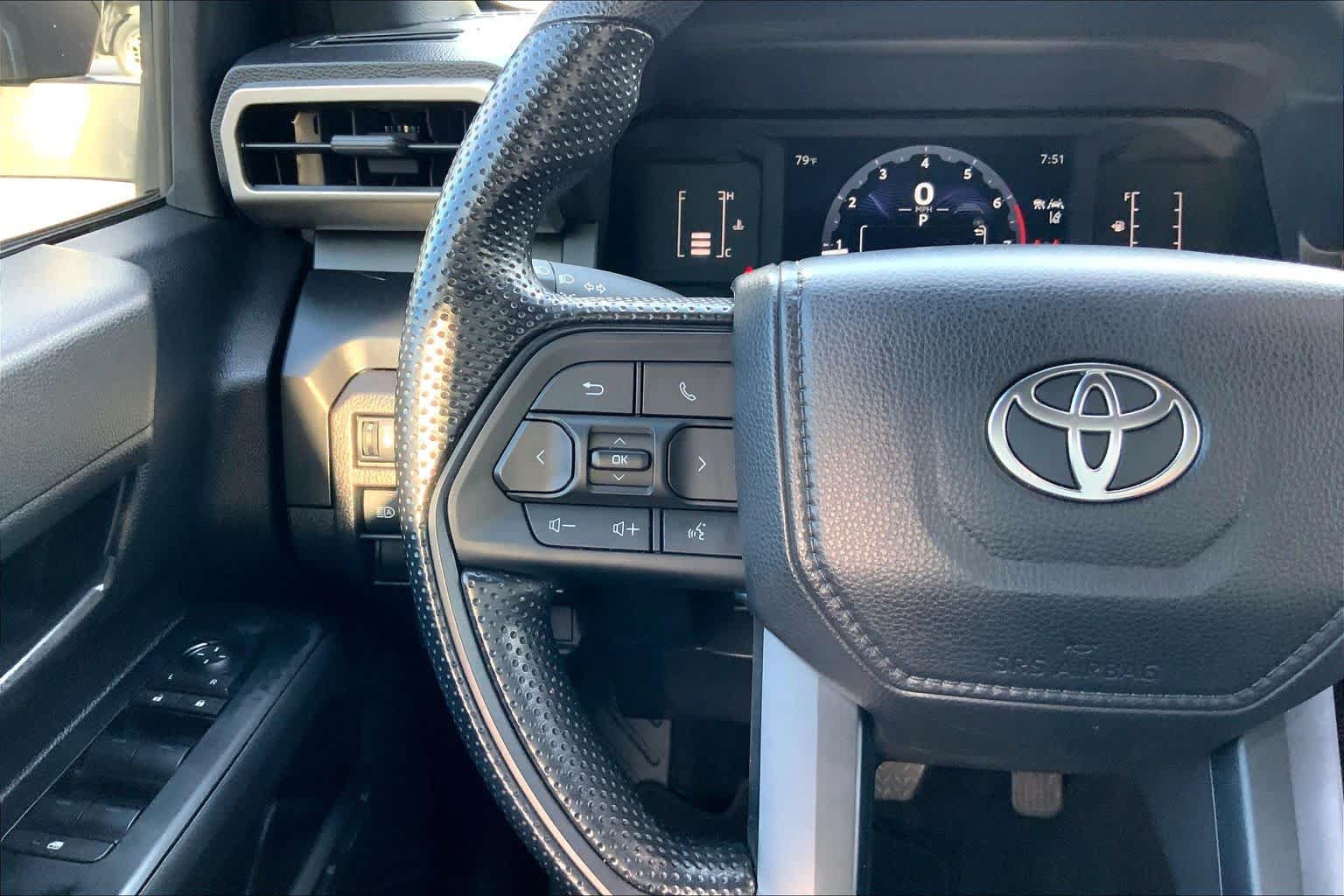 Used 2025 Toyota Tacoma SR AWD/4WD image 22