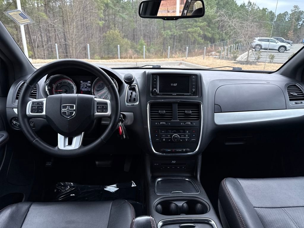 Used 2015 Dodge Grand Caravan R/T w/ Driver Convenience Group image 16