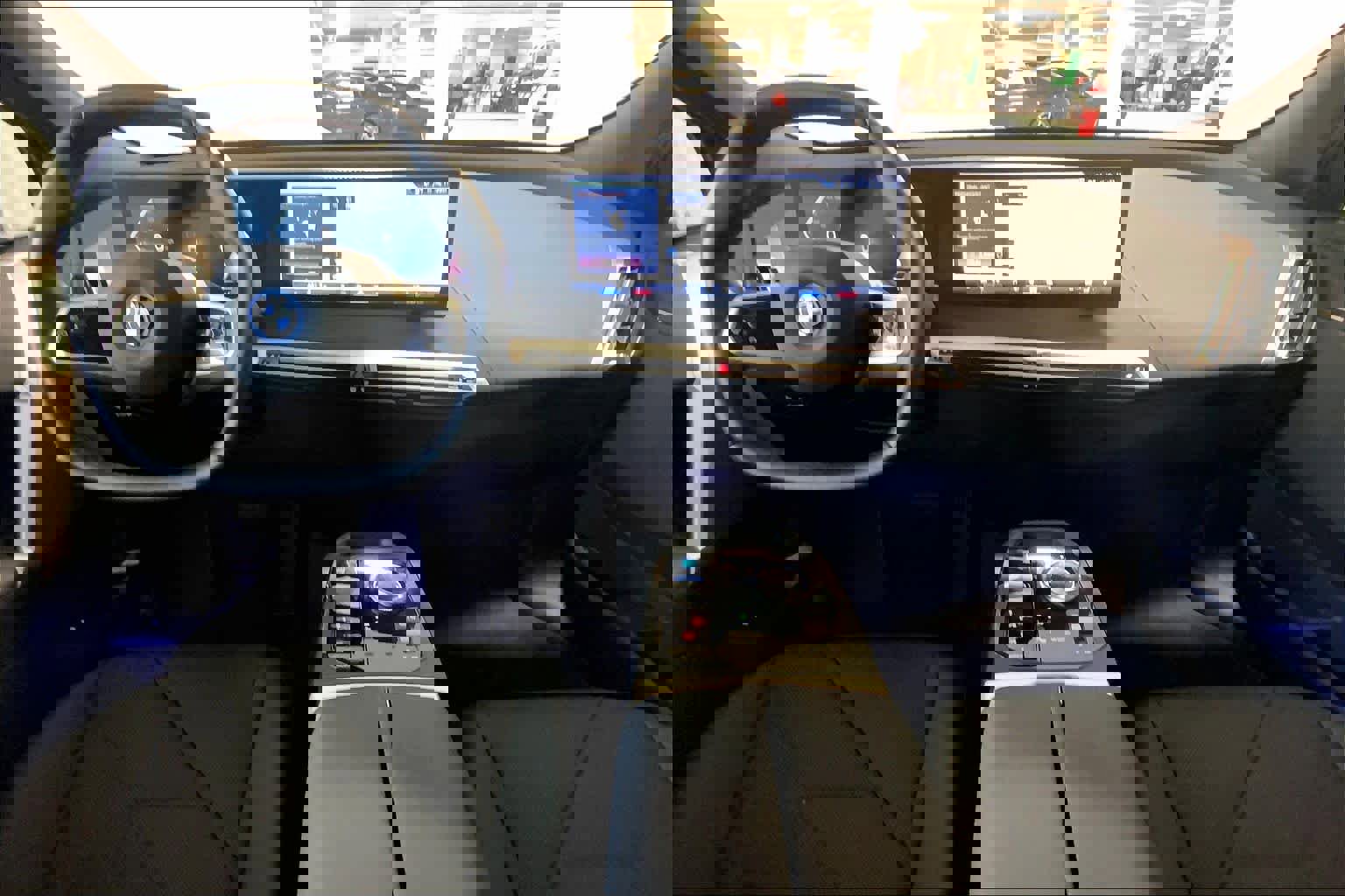 Used 2024 BMW iX xDrive50 w/ Sport Package image 16