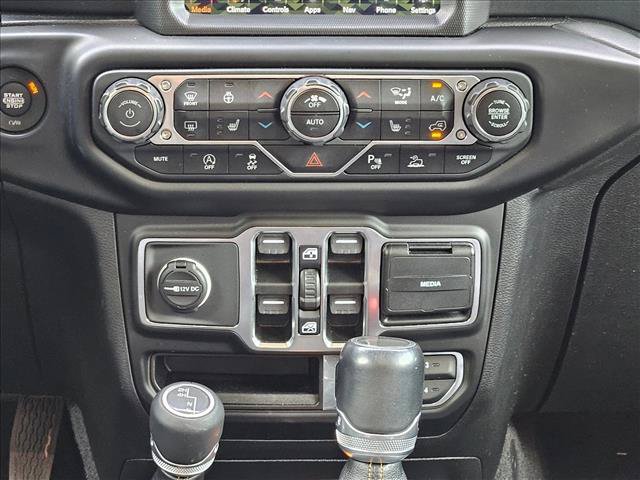 Used 2021 Jeep Gladiator Overland AWD/4WD image 14