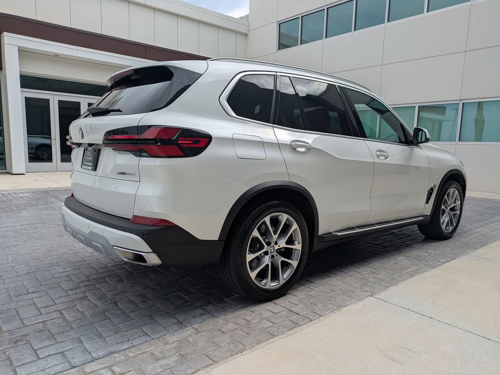 Used 2026 BMW X5 sDrive40i w/ Climate Comfort Package RWD image 5