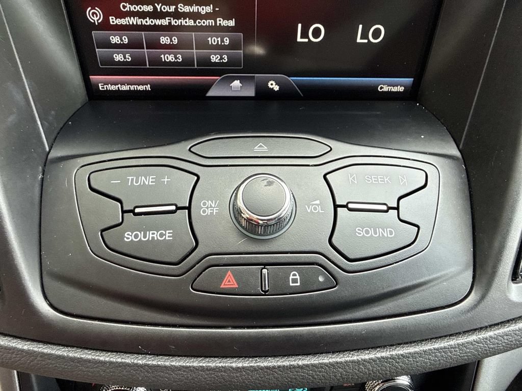 Used 2015 Ford Escape SE w/ Equipment Group 201A FWD image 31