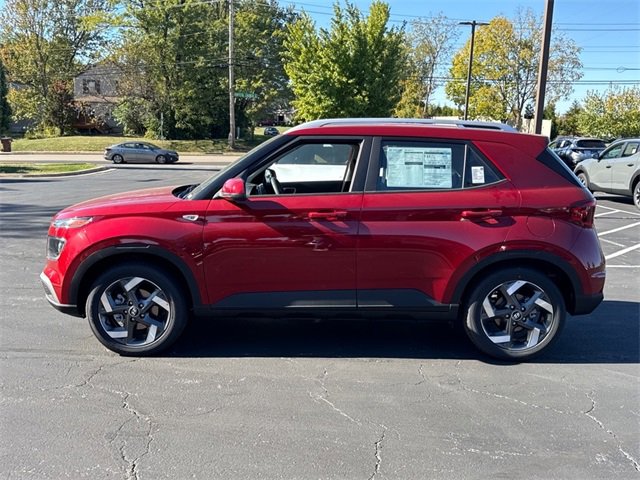 New 2026 Hyundai Venue SEL image 3