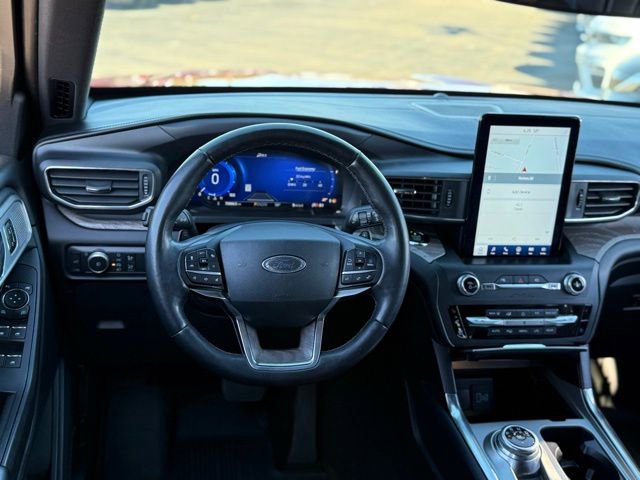 Certified 2020 Ford Explorer Platinum w/ Premium Technology Package image 8