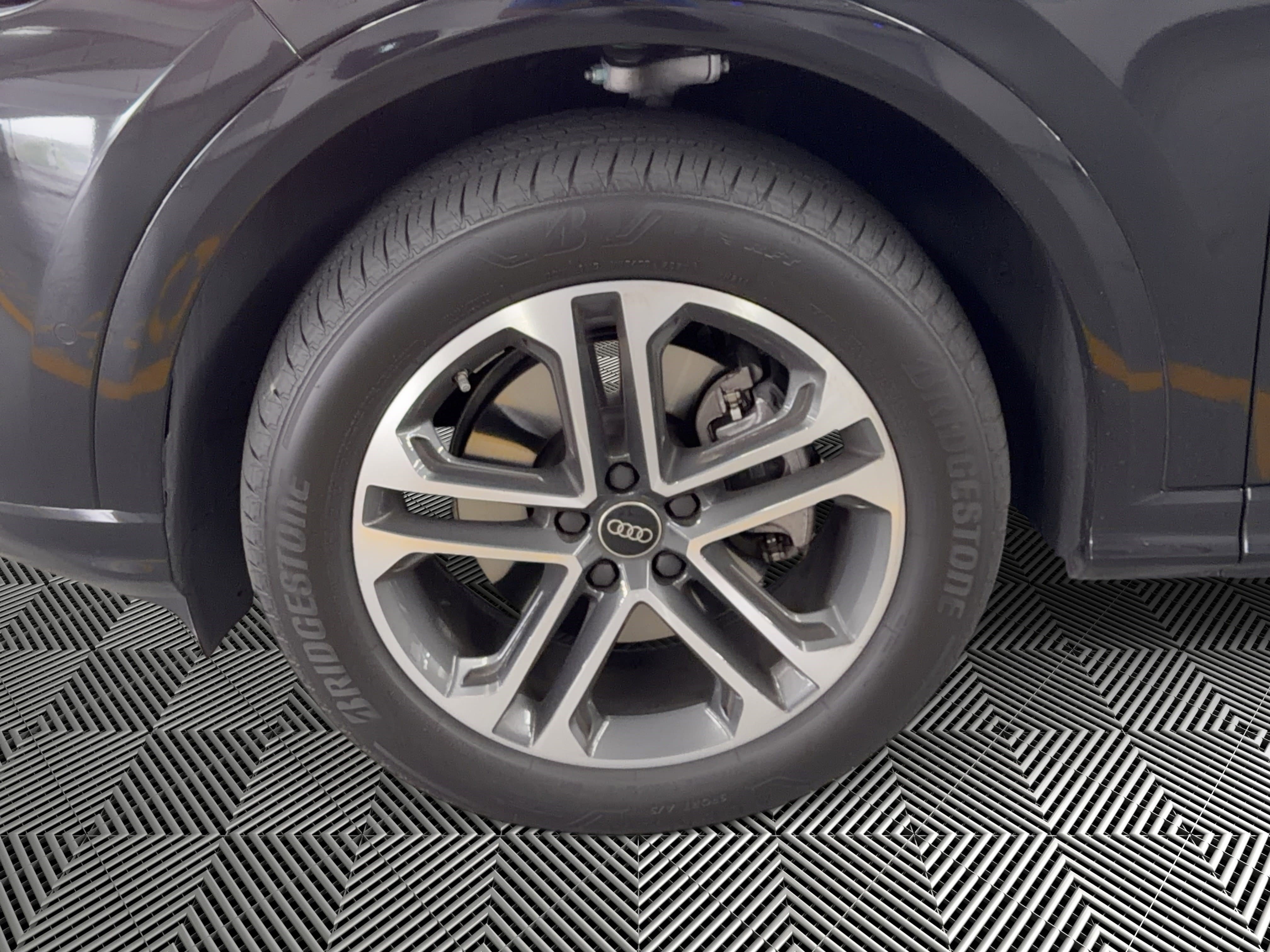 Used 2025 Audi Q5 Premium w/ Premium Plus AWD/4WD image 12