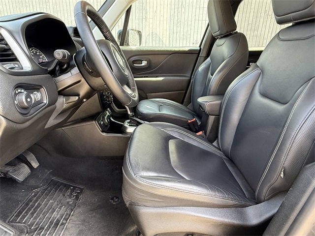 Used 2022 Jeep Renegade Limited image 17