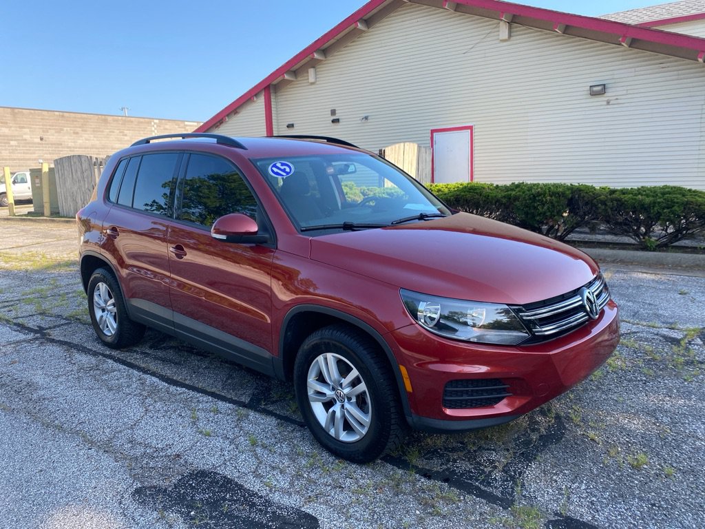 Used 2015 Volkswagen Tiguan S FWD image 7