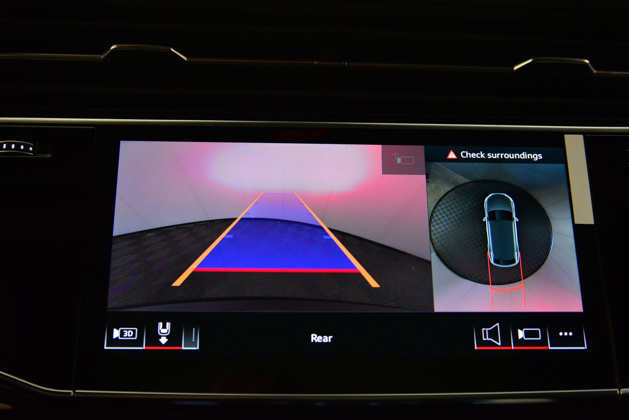 New 2026 Audi Q8 Premium Plus image 24