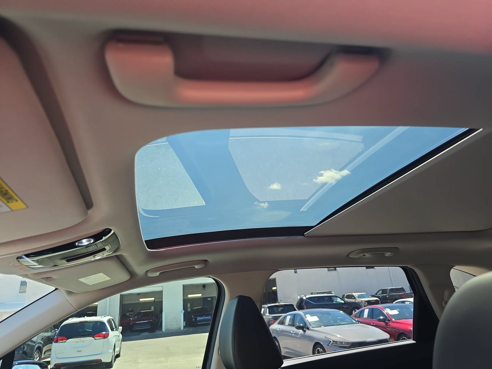 New 2026 Kia Sorento S w/ S Panoramic Sunroof Package FWD image 29