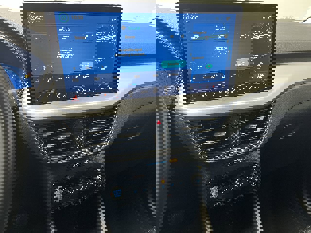 Used 2024 Ford Escape Platinum image 17