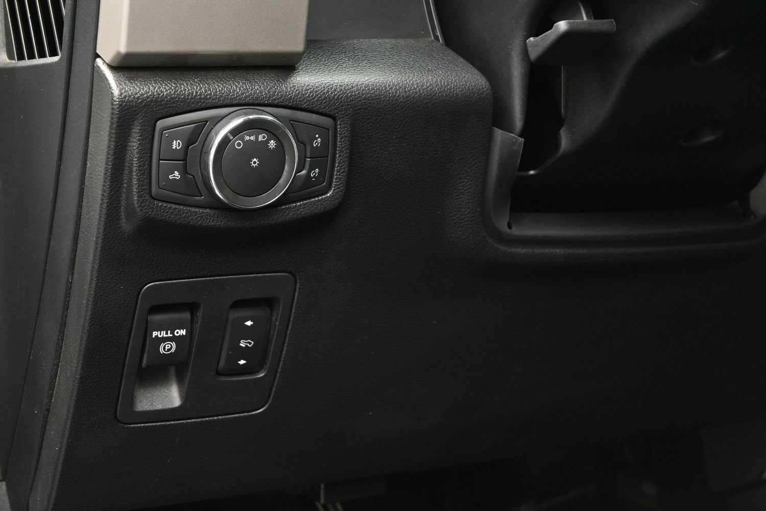 Used 2020 Ford F150 Lariat AWD/4WD image 23