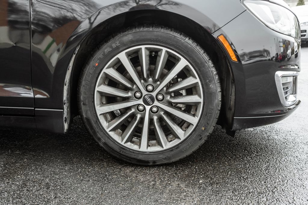 Used 2019 Lincoln MKZ Premiere image 4