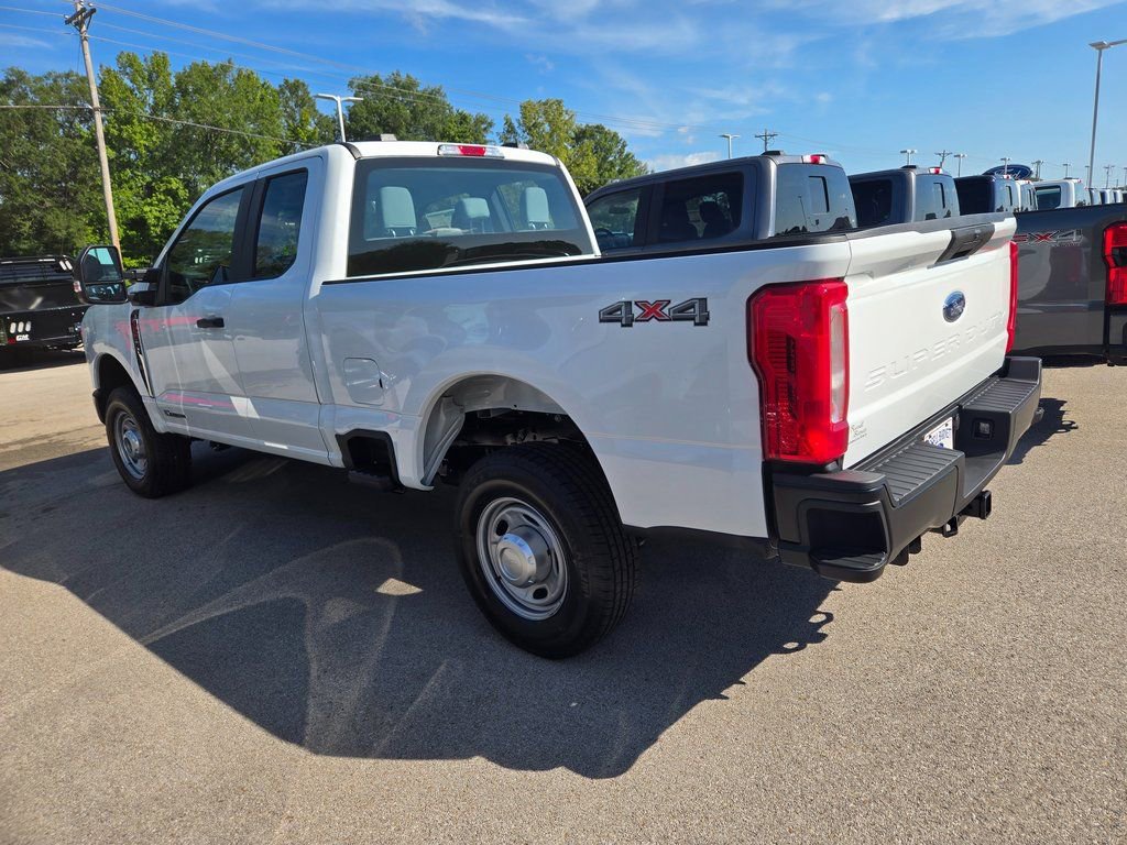 New 2026 Ford F250 XL AWD/4WD image 3