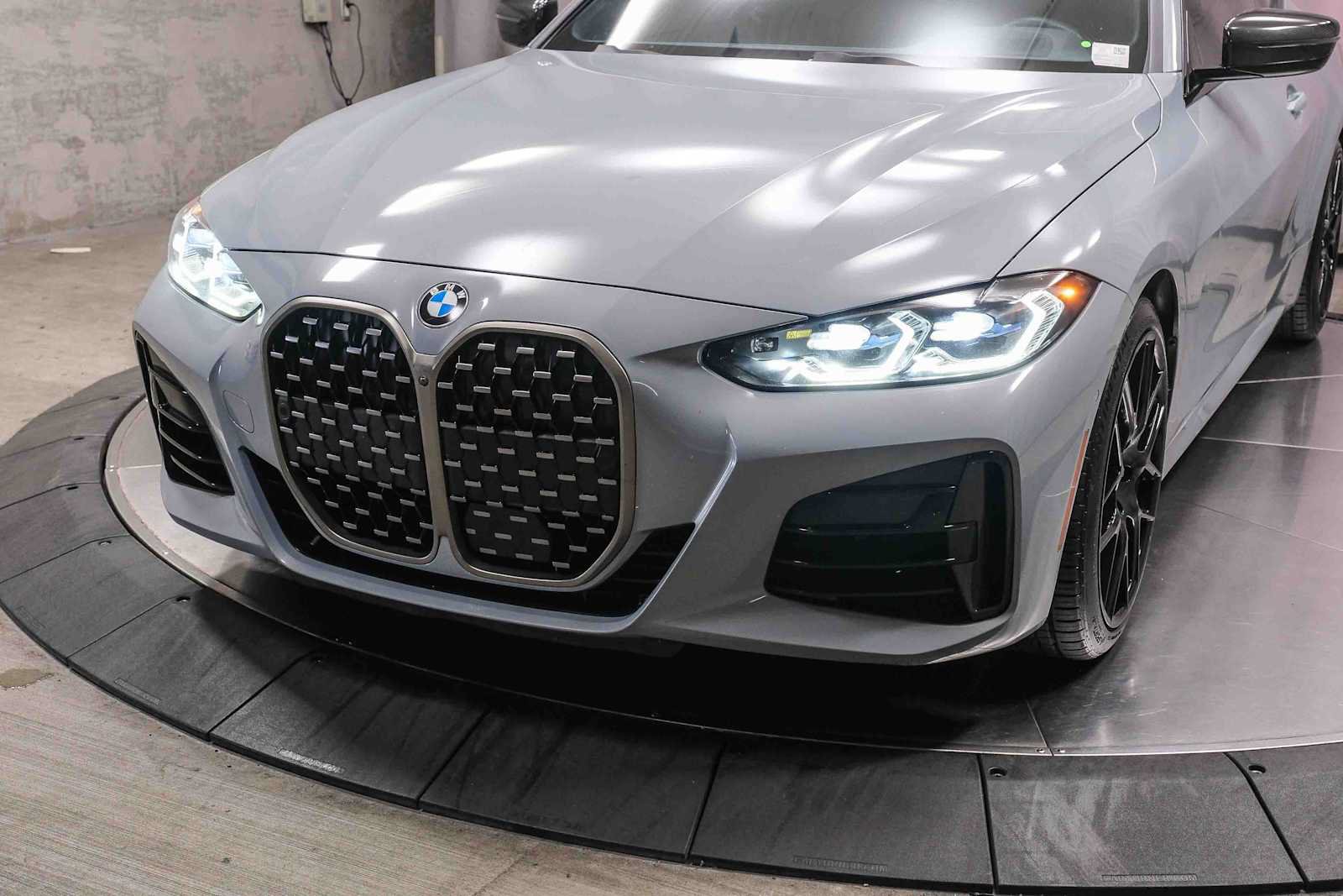 Used 2022 BMW M440i Coupe w/ M Carbon Exterior Package RWD image 11