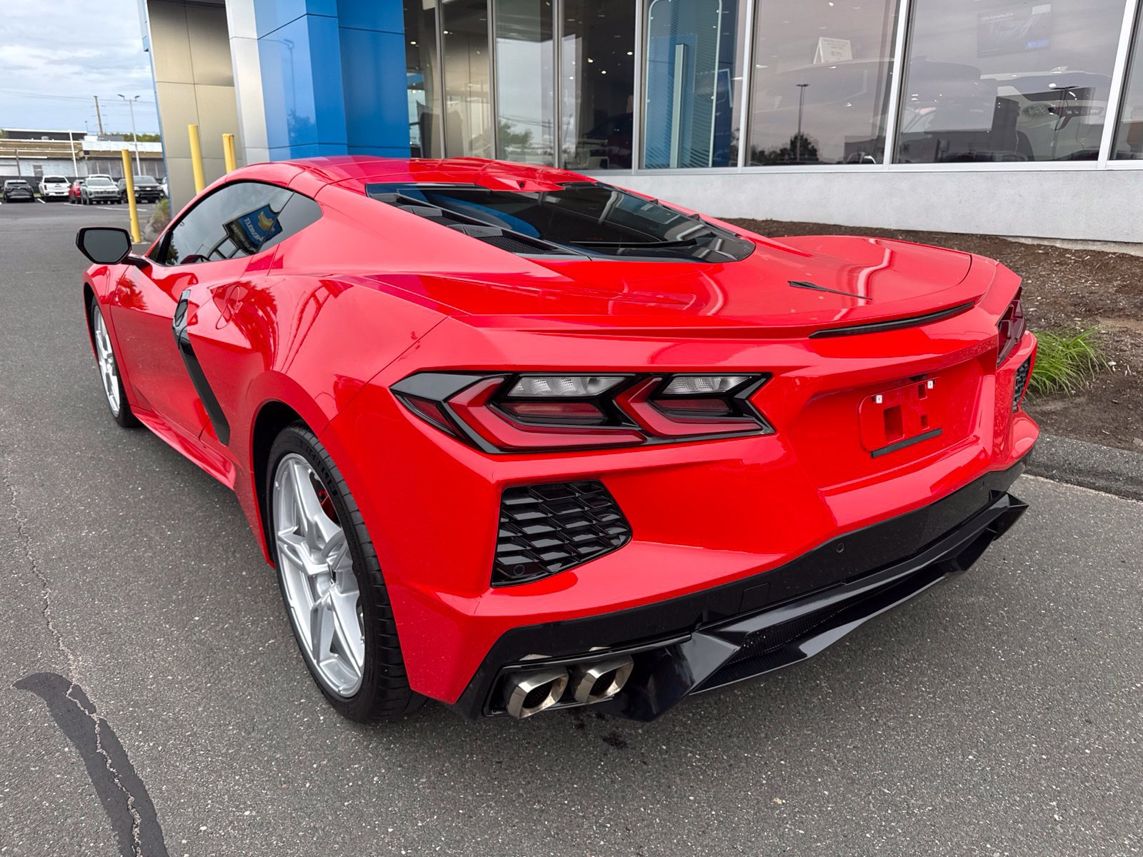 Used 2023 Chevrolet Corvette Stingray Preferred Cpe w/ Battery Protection Package RWD image 7