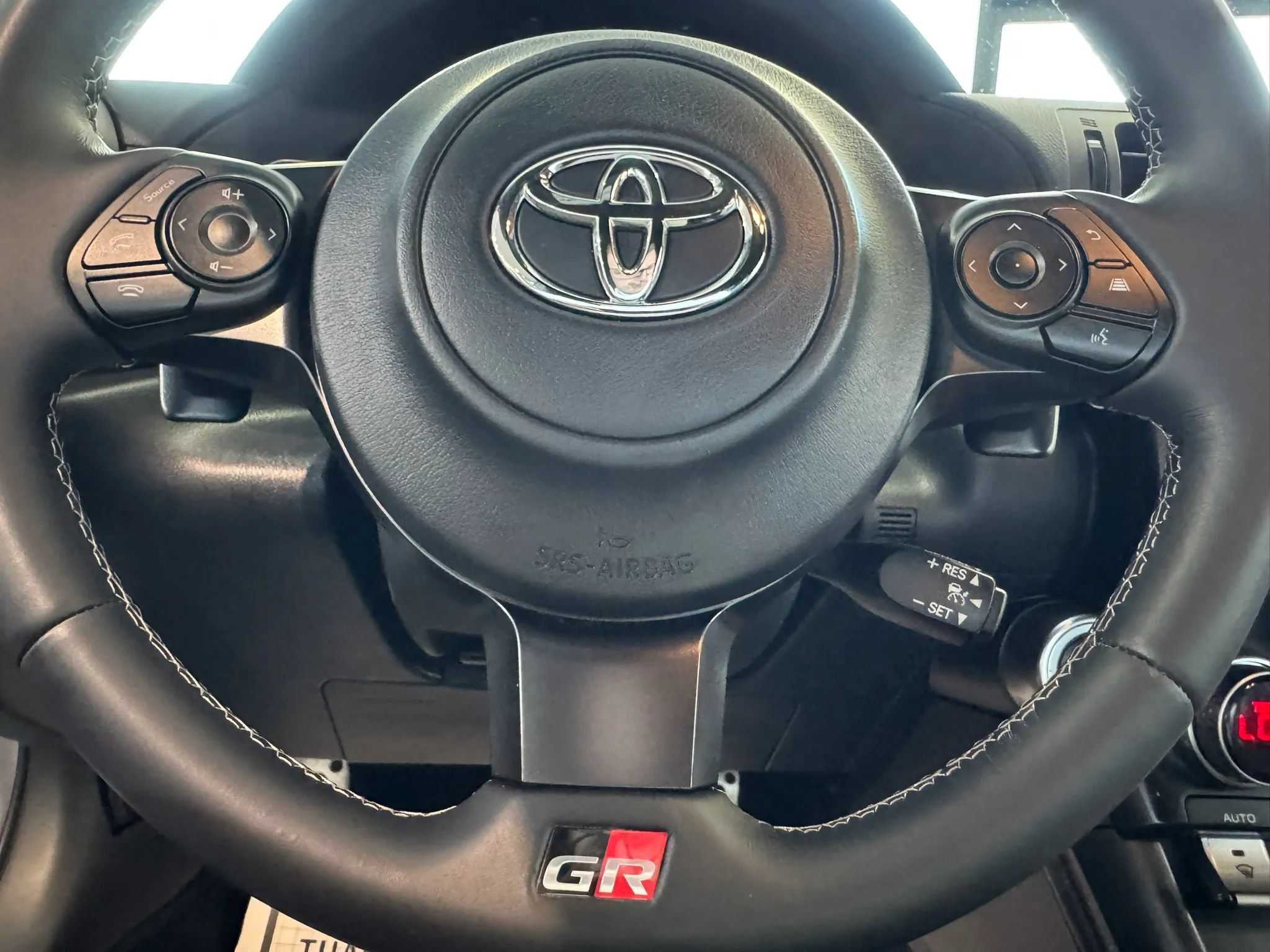 Used 2025 Toyota GR86 Premium w/ ALL Weather Mat Package (TMS) RWD image 22