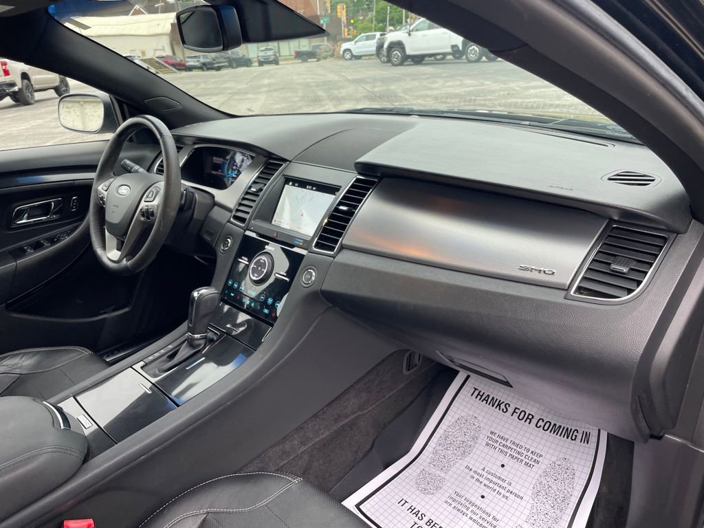 Used 2016 Ford Taurus SHO w/ Equipment Group 401A AWD/4WD image 32