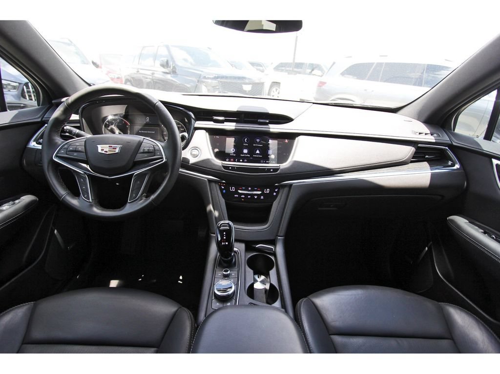 Used 2022 Cadillac XT5 Premium Luxury FWD image 9