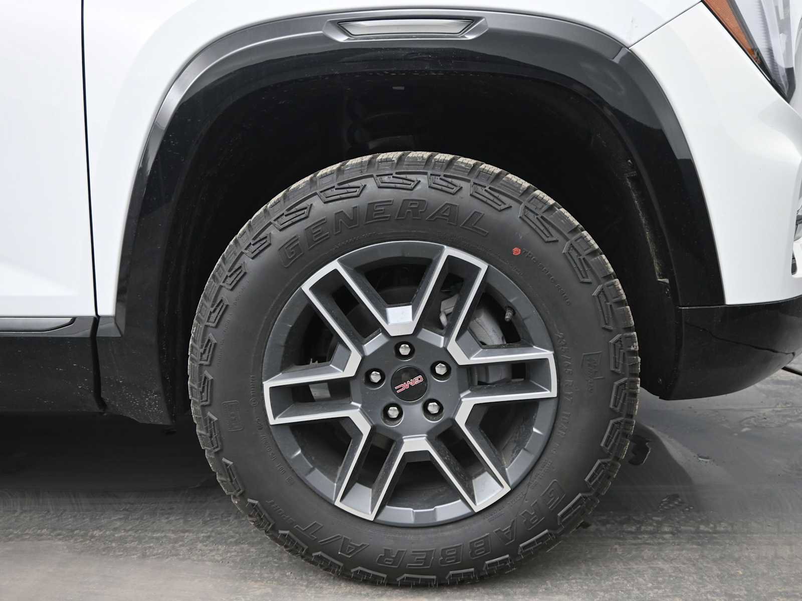 New 2026 GMC Terrain AT4 w/ Convenience Package III AWD/4WD image 8