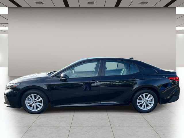 Used 2026 Toyota Camry LE FWD image 7