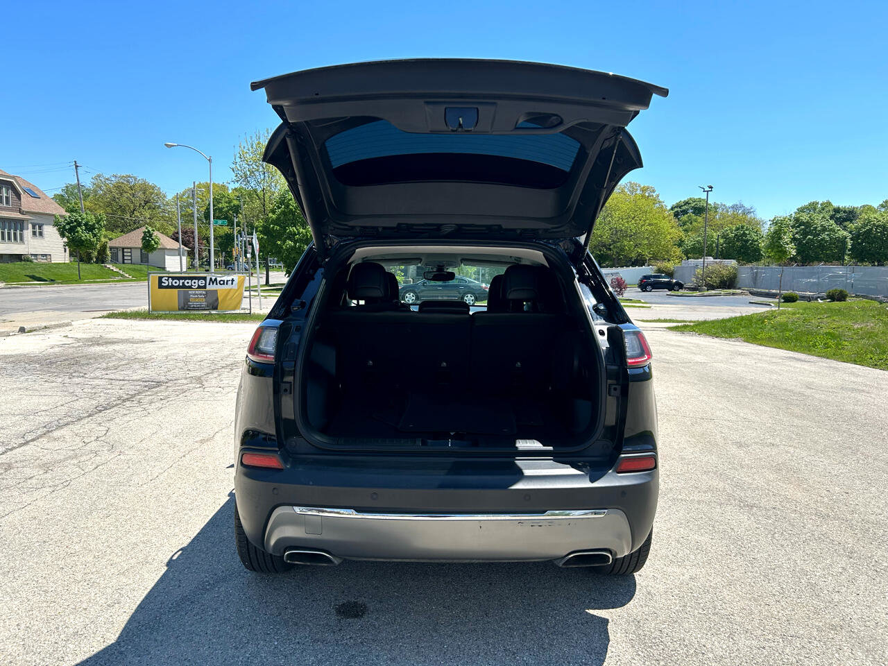 Used 2020 Jeep Cherokee Limited image 8