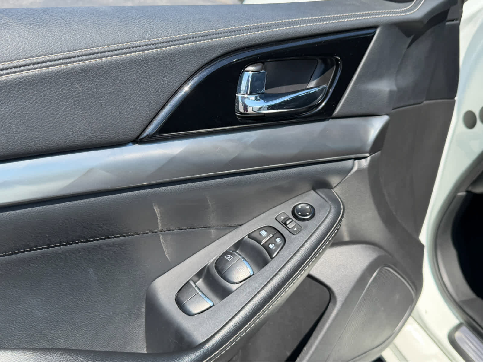 Used 2023 Nissan Maxima SV w/ Floor Mat Group FWD image 21