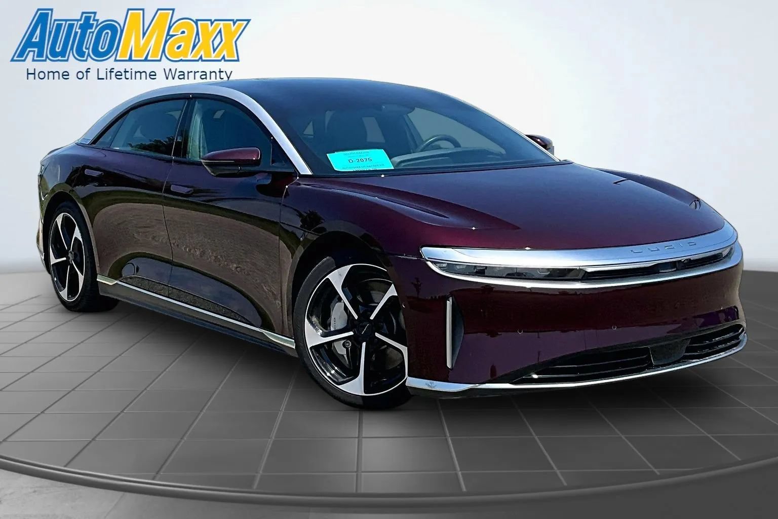 Used 2023 Lucid Air Touring AWD/4WD image 3