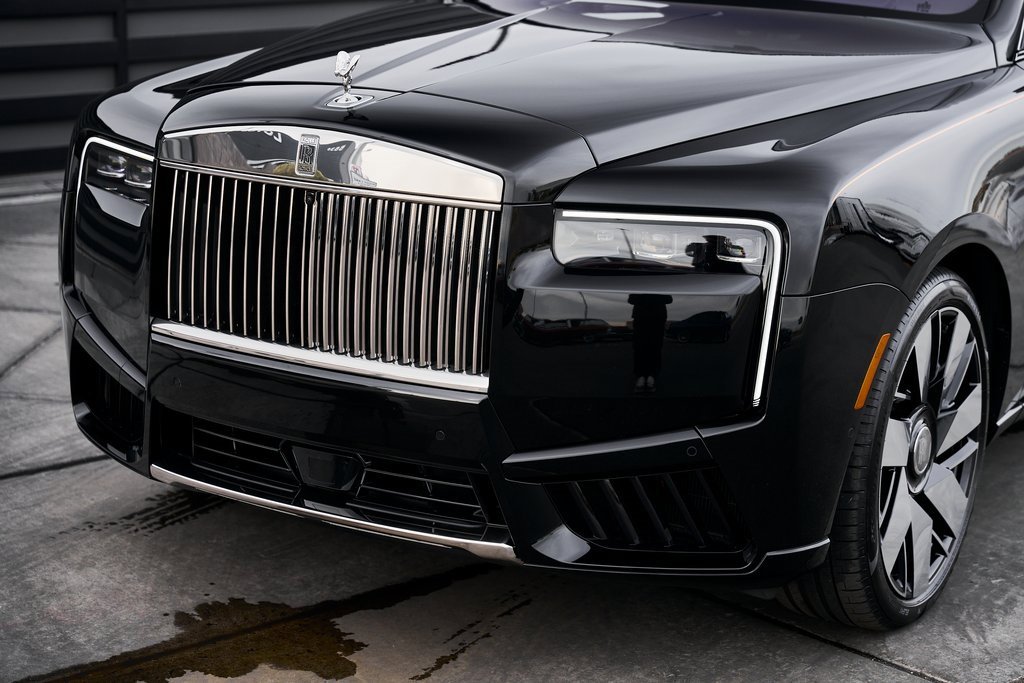 Used 2026 Rolls-Royce Cullinan image 8